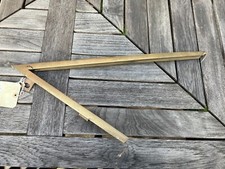 Aston Martin V8 quarter light