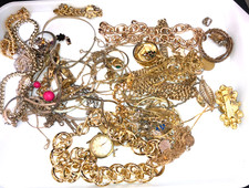 JOB LOTS 1 KILO SCRAP GOLD PLATED & 10 MICRONS WATCH BROOCH CHAINS RINGS H CLIP