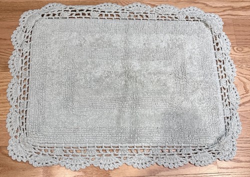 Laura ashley small - small, area