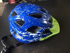 Muddyfox Spark Junior Blue Cycling Helmet, Size Medium (52-56cm).