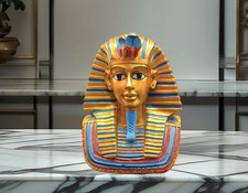 Incredible golden Pharos mask