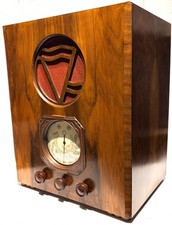 Vitus Valve Radio, France, Art