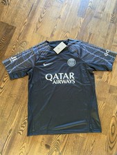 PSG Men's T-Shirt Size Medium