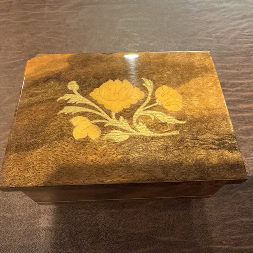 Vintage reuge italy - reuge, floral