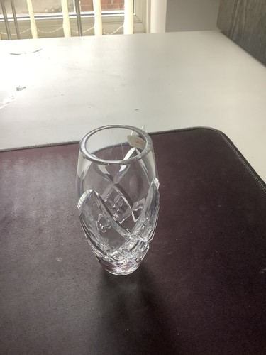 Small barrel shaped hand - small, cut