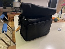 Lowepro Urban Reporter 150 Camera Messenger Bag Black, Padded for 350 DSLR