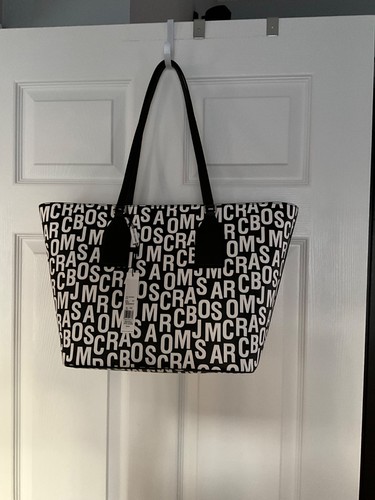 Nwt marc jacob logo tote - marc, jacob’s
