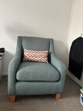 Grab a bargain!!!       Brand New Chair Retail price is £400