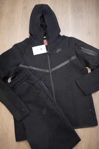 Nwt sportswear tech - sportswear,