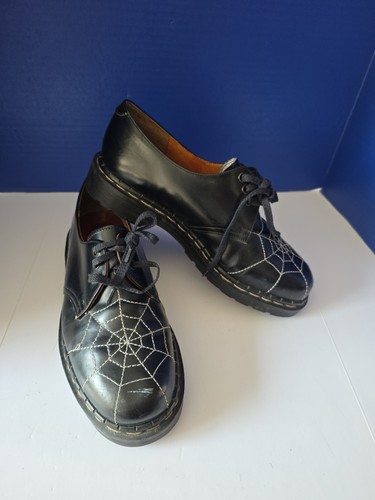 Tredair vtg doc martens made - vtg,