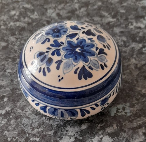 Delft blue trinket lidded box - delft,