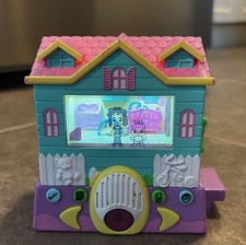 Pixel Chix Babysitter Rotating