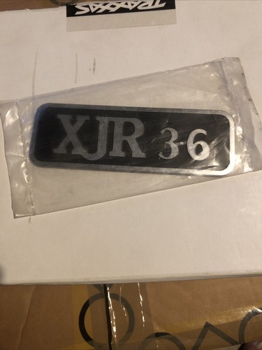 Jaguar xjr xj40 twr boot - boot, badge