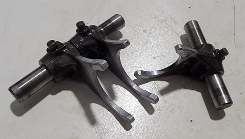 Gear shift drum forks 1981 - shift,