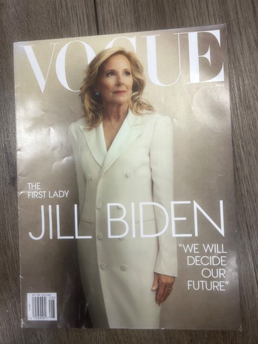 Vogue magazine august - magazine,, 20