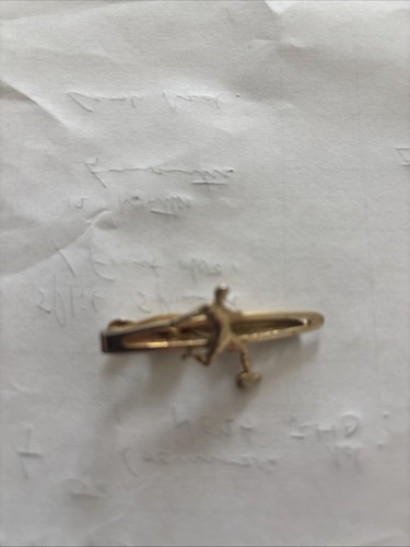 Footballer tie clip - footballer, clip.