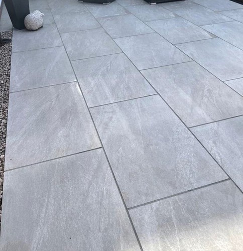 Anthracite grey porcelain - anthracite,
