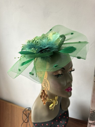 Green fascinator wedding - green,