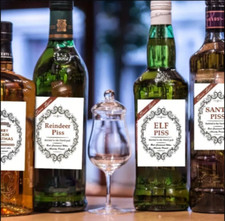 5 CHRISTMAS Elf Reindeer Piss