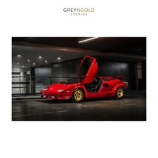 Red Lamborghini Countach QV