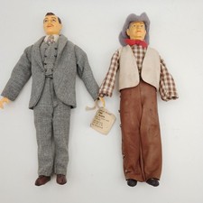 Peggy Nisbet Costume Dolls
