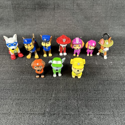 Paw patrol figure lot - paw,
