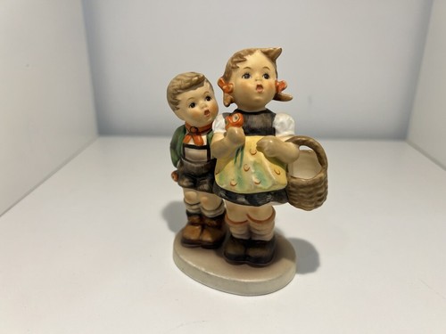 Hummel figurine 49 3 0 - 49, 3/0