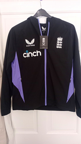 Bnwt castore england cricket - bnwt,