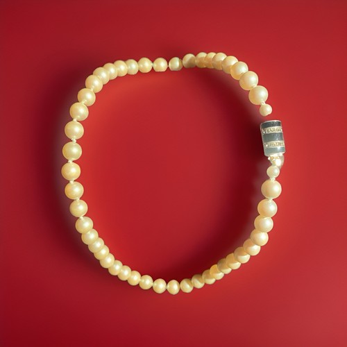 Vintage faux pearl necklace - vintage,