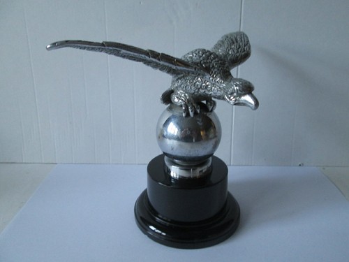 Large desmo eagle - large, on