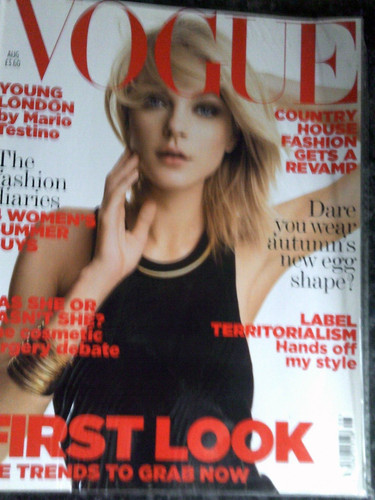 Vogue august 2006 - august,