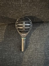 AKG D112 - Dynamic Kick Drum Mic - Studio -  w/Mic Clip - With Box - Used