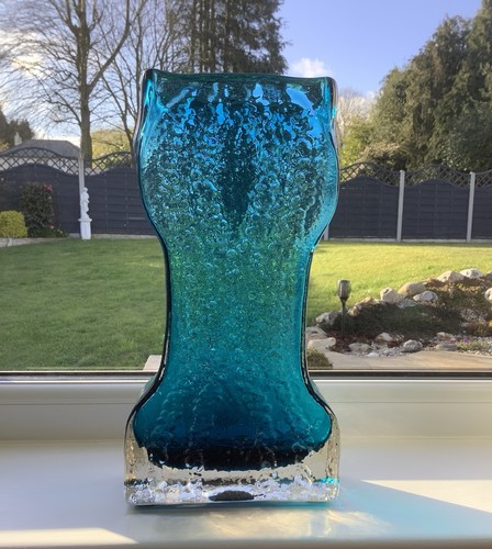 Whitefriars waisted vase 9682 - waisted,