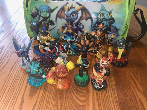 Skylanders bundle job lot - /,