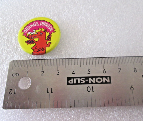 Vintage tin pin badge - tin,