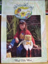 WIND IN WILLOWS KNITTING PATTERN BOOK TOAD BADGER MOLE TOYS CLOTHES SWEATERS