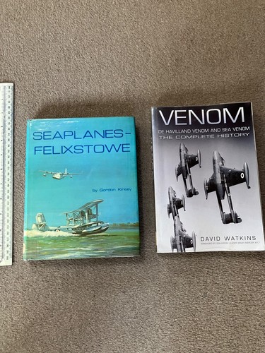 Lot aircraft books - of, 2