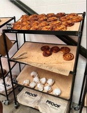 Mobile slanted shelving