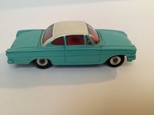 Dinky Toys Ford Capri - 143