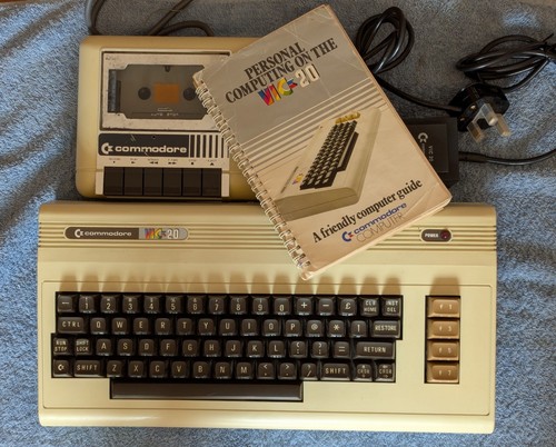 Commodore vic computer - commodore,