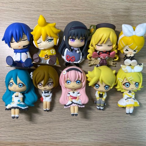Lot anime figures - lot,