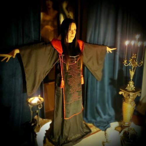 Hecate robe hekate ritual - hecate,