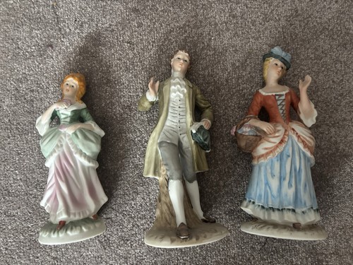 Porcelain figures - porcelain,