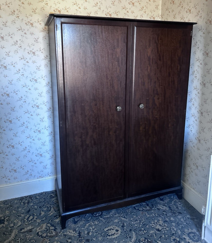 Stag dark wood door - wood, 2