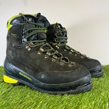Salomon Boots Size 9 Men's