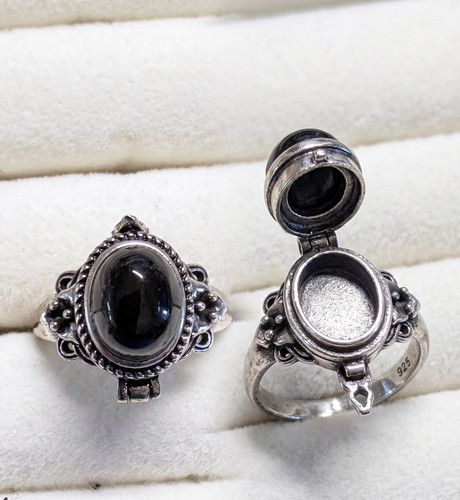 New onyx cabochon - new,