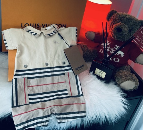 Pristine burberry new baby - pristine,