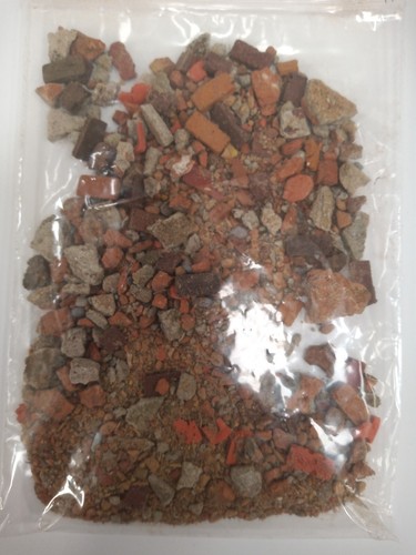 Scale mixed bricks - bricks, rubble