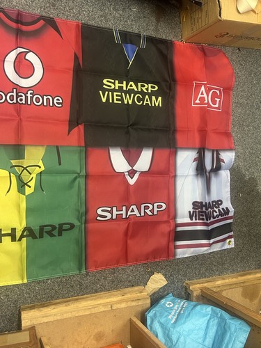 Manchester united sharp - manchester,