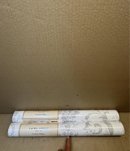 Laura ashley wallpaper - laura,